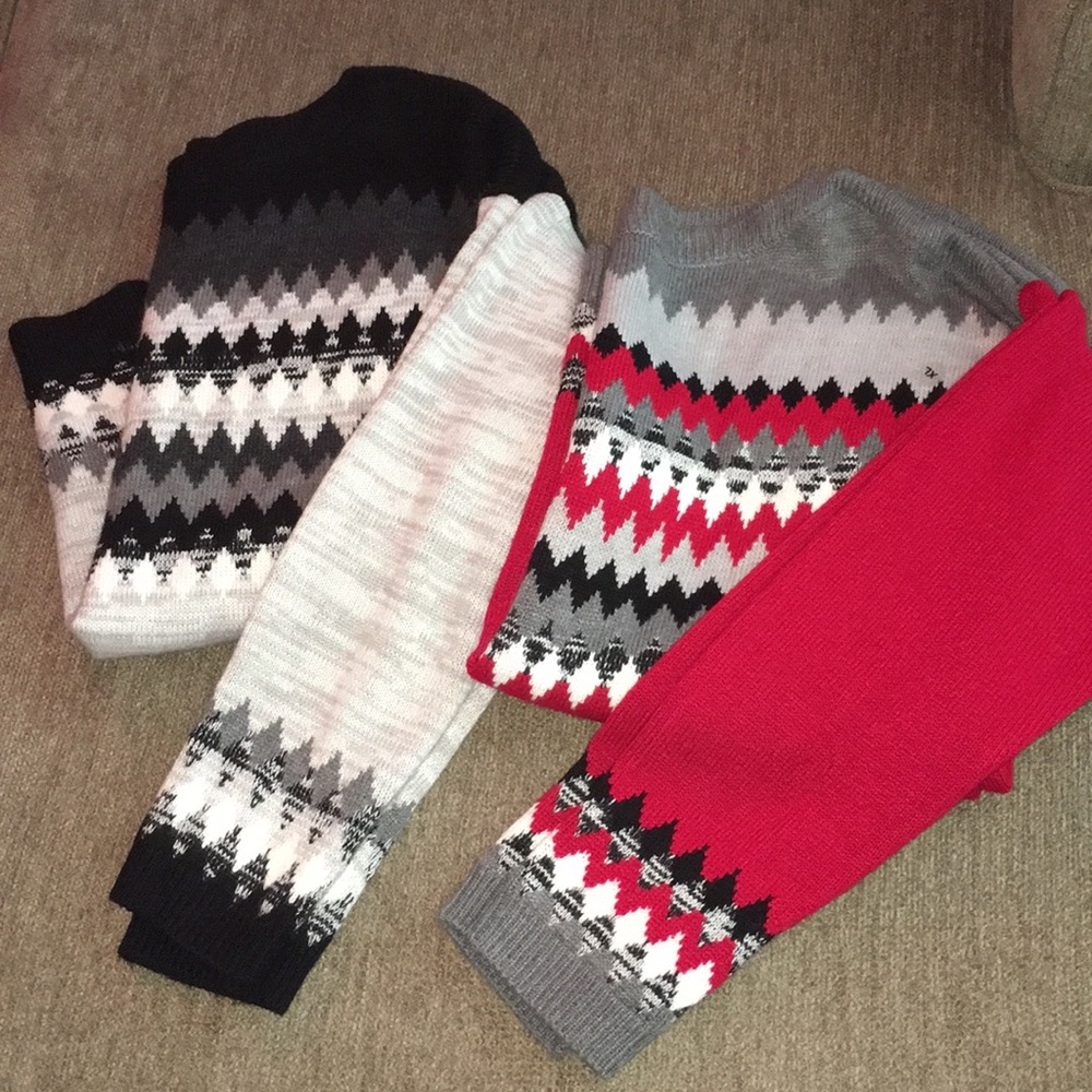 ‼️SOLD‼️Bundle of two beautiful sweaters